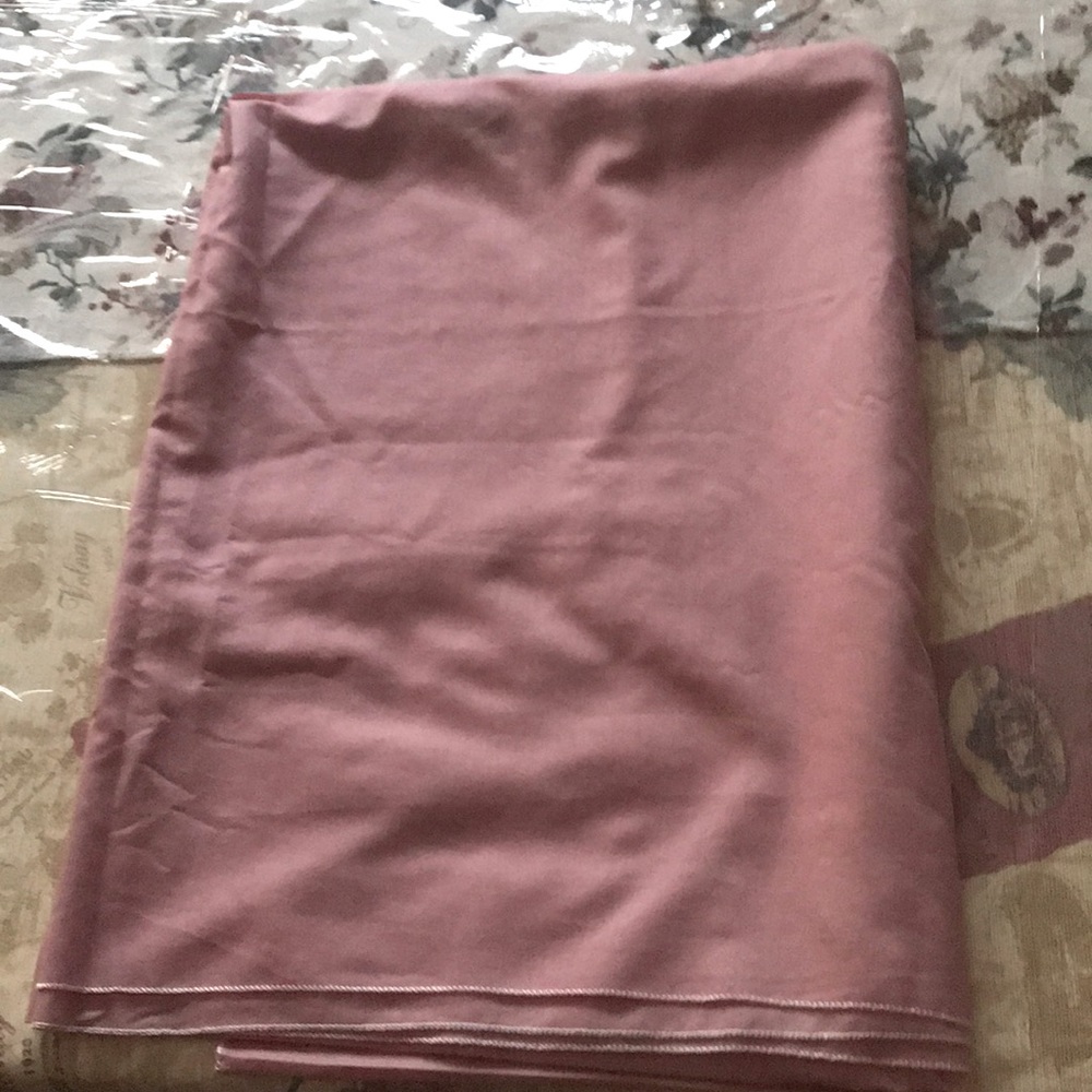 Mauve Tablecloth